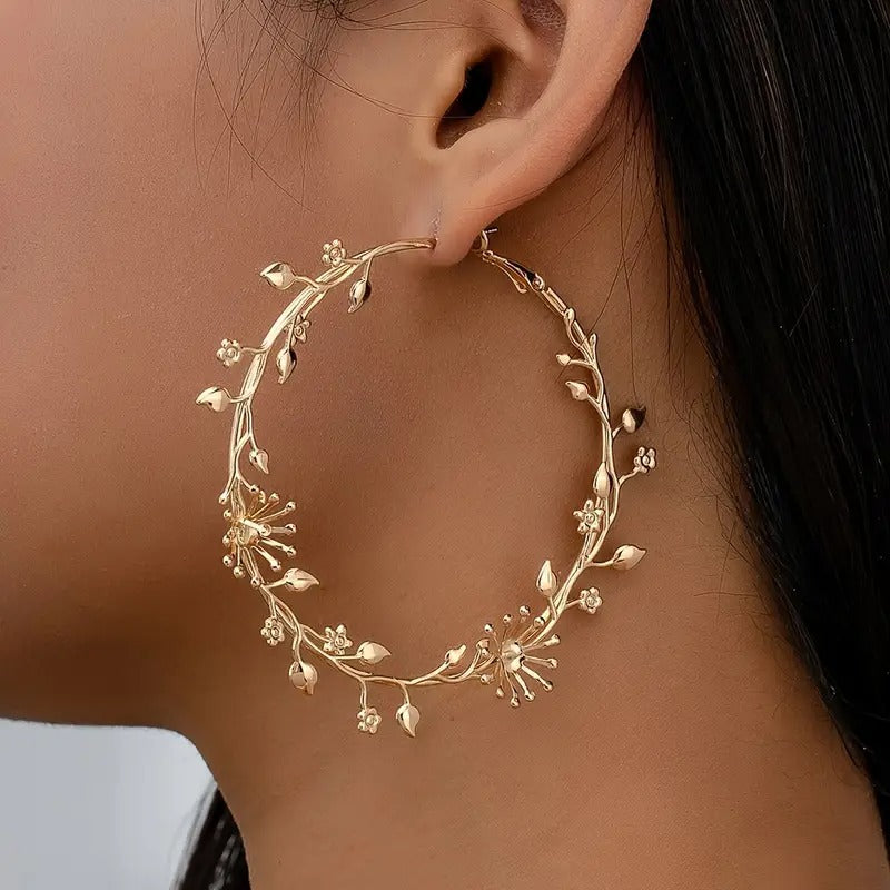 1 Pair Oversized Earrings Floral Branch Leaf Exaggerated Golden Large Circle Sweet Cool Elegant Retro Fashion Hoop Earrings