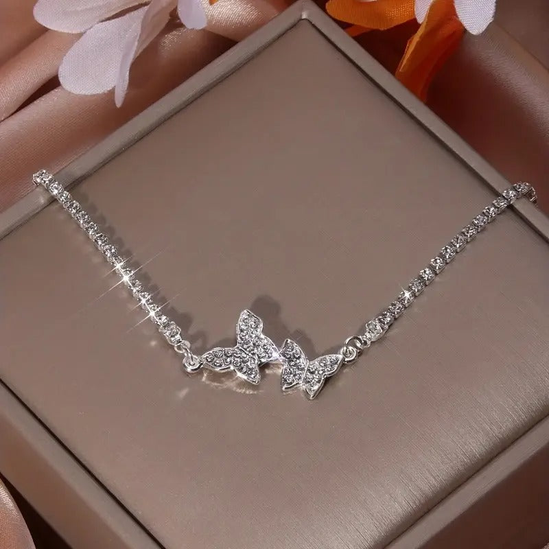 1pc Glittering Butterfly Rhinestone Bracelet for Women, Zinc Alloy Fashion Jewelry, Daily & Vacation Accessory, All-Season Suitable, Spring Festival Gift